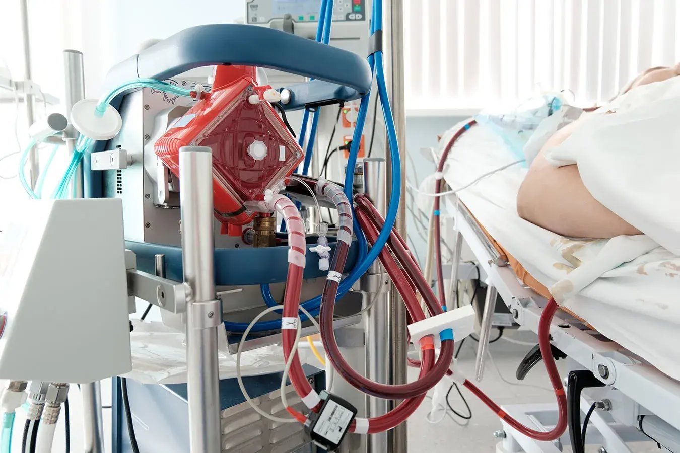 ecmo_GettyImages-998260308